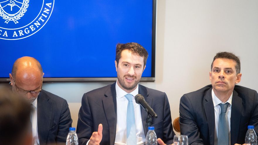 El Gobierno echó al número dos del organismo que investiga el lavado de dinero y el financiamiento al terrorismo