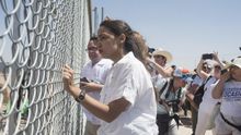 ¿Quién es Alexandria Ocasio-Cortez, la nueva estrella progresista de los demócratas en EEUU?