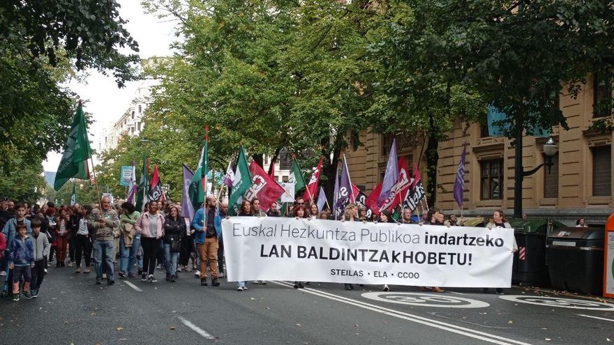 Educación carga con dureza contra los sindicatos tras la primera huelga en la escuela pública vasca
