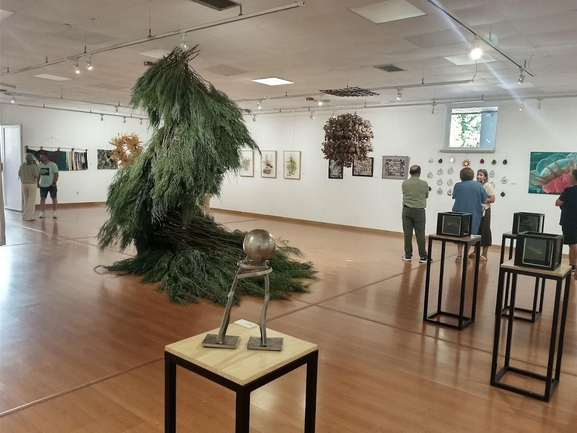 El pájaro vegetal de Carmen Madreñarroja en el V LacianArt.