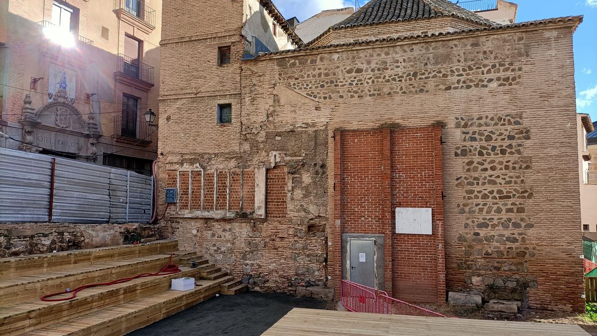 Archivo - Un total de cinco empresas optan a la ejecución de la obra del Salón Rico y tres a la mejora de la plaza del Corral de Don Diego.