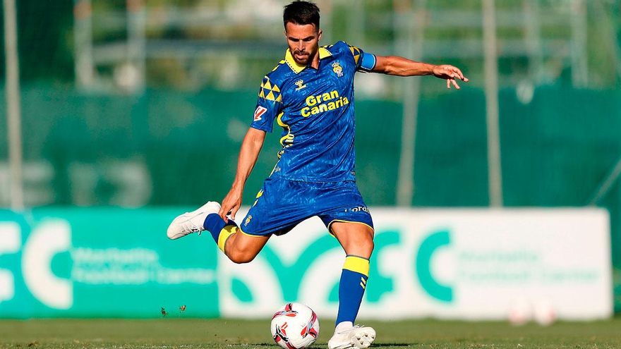 Kirian: "Es un orgullo ser el primer capitán en el 75 aniversario del club"