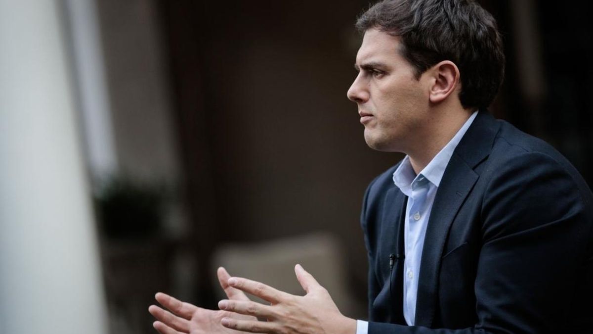Rivera insta a Sánchez a no entrar en el debate del referéndum, que es "el caballo de Troya" del independentismo