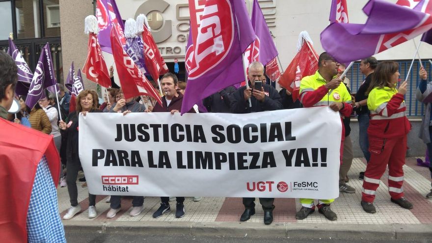 Trabajadoras de la Limpieza continúan con sus protestas: piden en Guadalajara un “convenio decente”