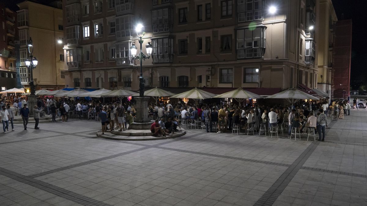 Imagen de archivo de terrazas en Santander