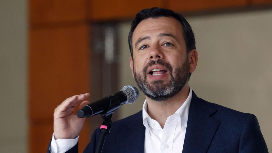 Urgen protección para alcalde de Bogotá y fiscal tras hallar sus fotos en móvil de sicario