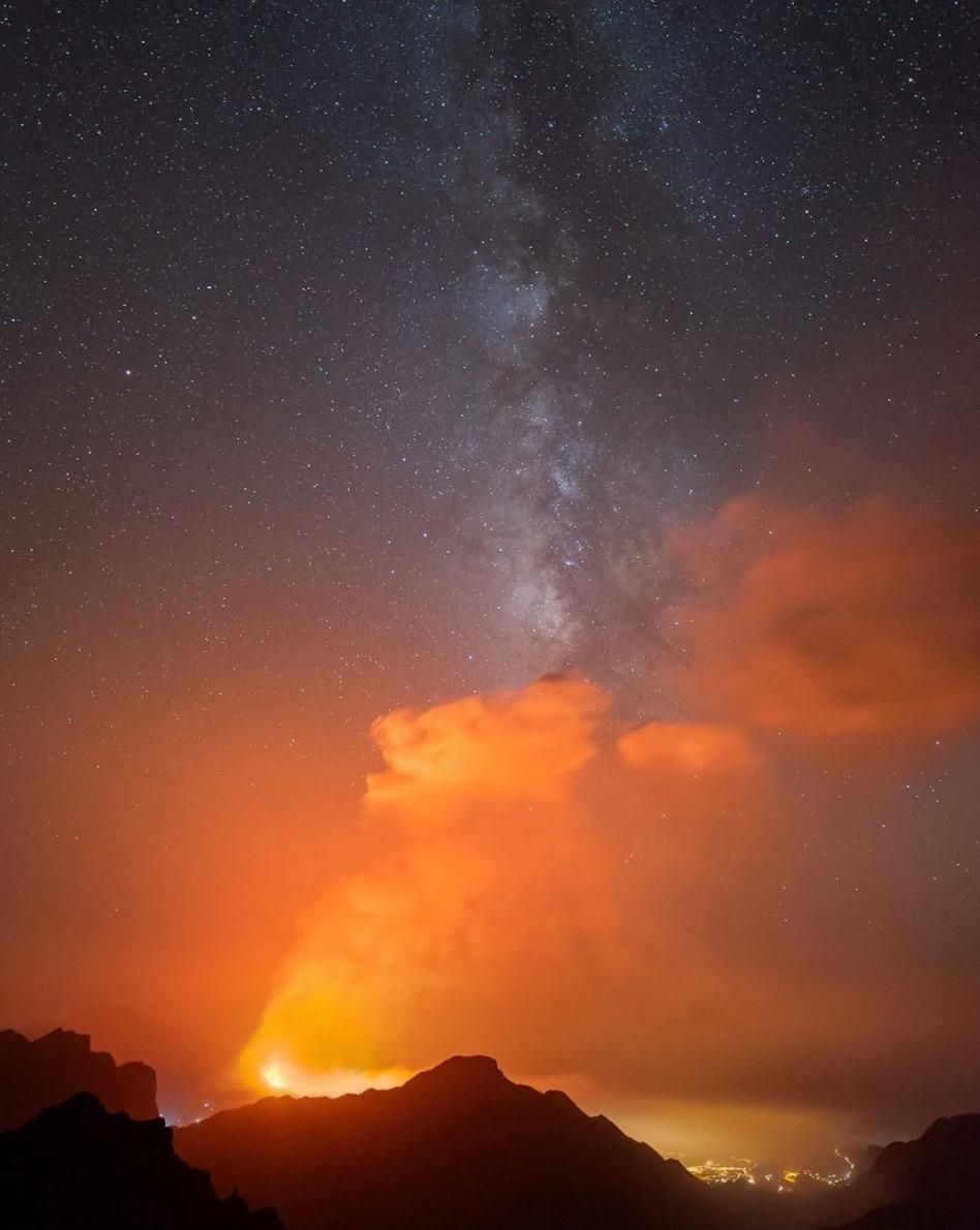El volcán de La Palma durante su erupción. Foto: ANTONIO GONZÁLEZ