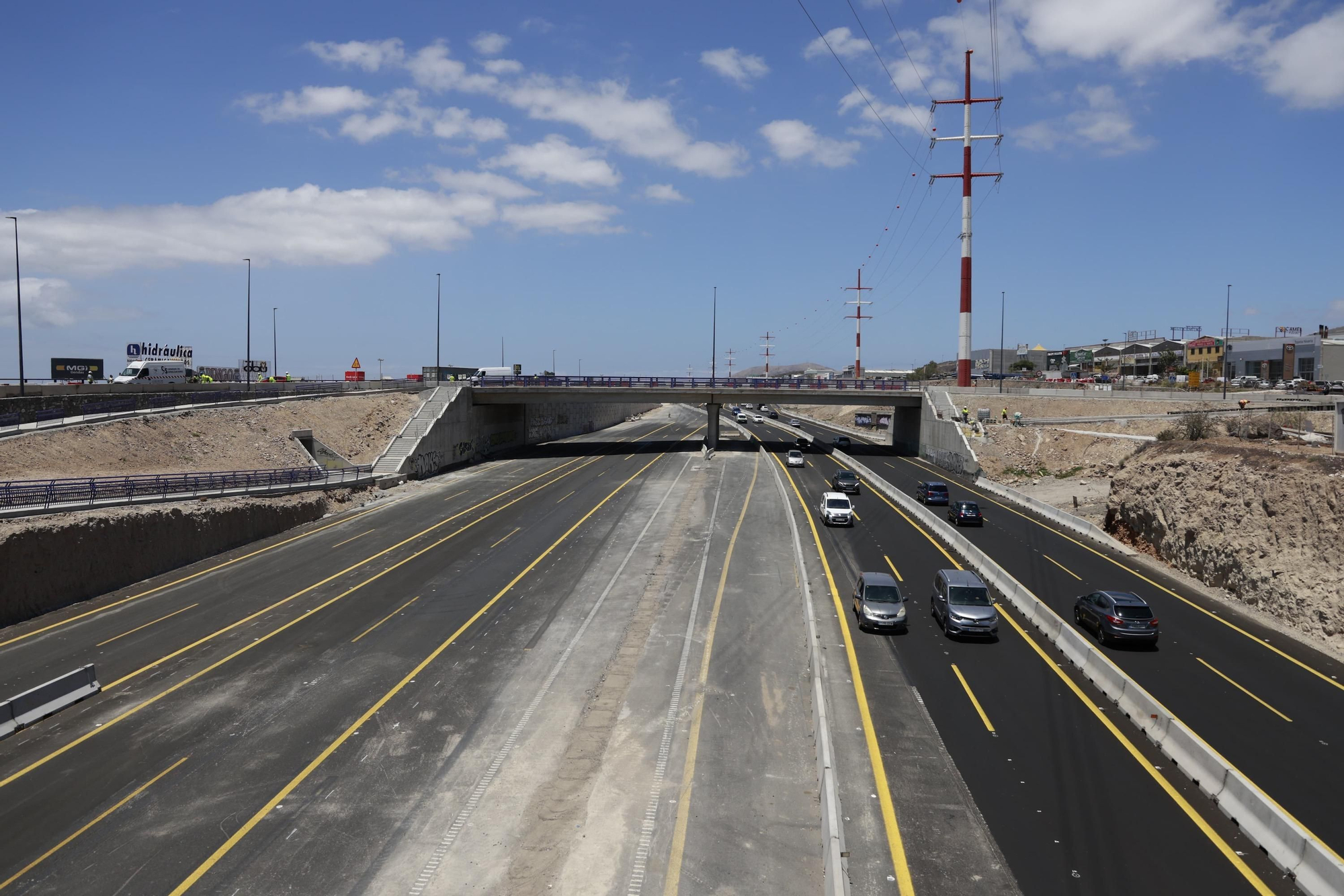 Enlace de Chafiras, que forma parte del tercer carril de la TF-1 en el tramo San Isidro-Las Américas, entre el enlace de Oroteanda y el de Las Chafiras, con una inversión de 22 millones.