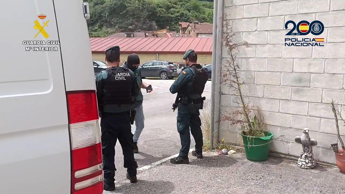 Los agentes sometieron a vigilancias una nave ubicada en la Cuenca del Caudal que era utilizada por la red de narcotrafico para la extracción y adulteración de la cocaína.