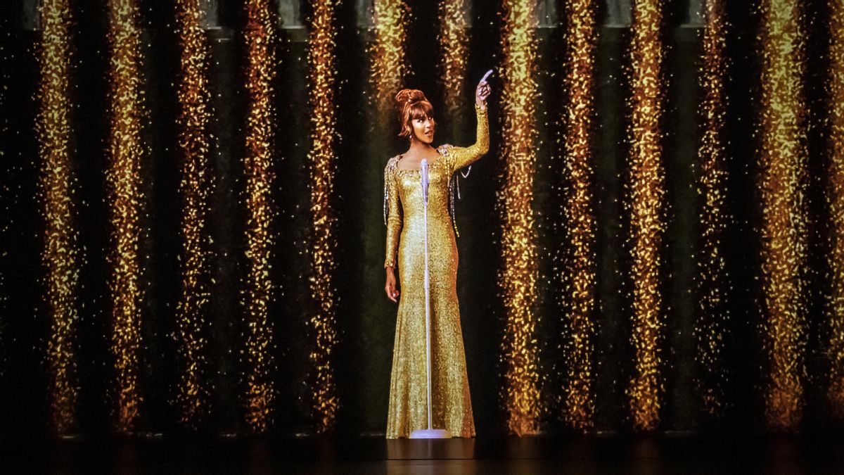 Whitney Houston sigue dando conciertos a través de su holograma