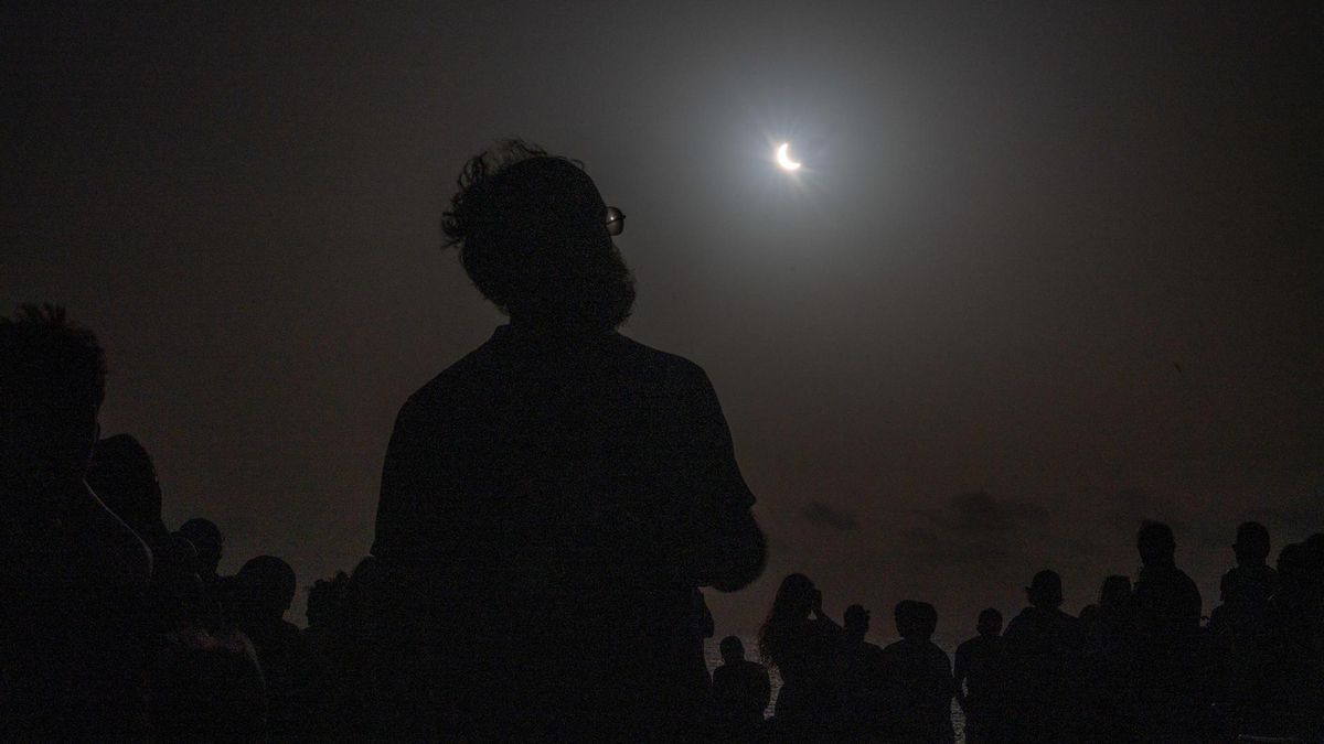 Así se vivió el eclipse solar desde varios puntos de Canarias