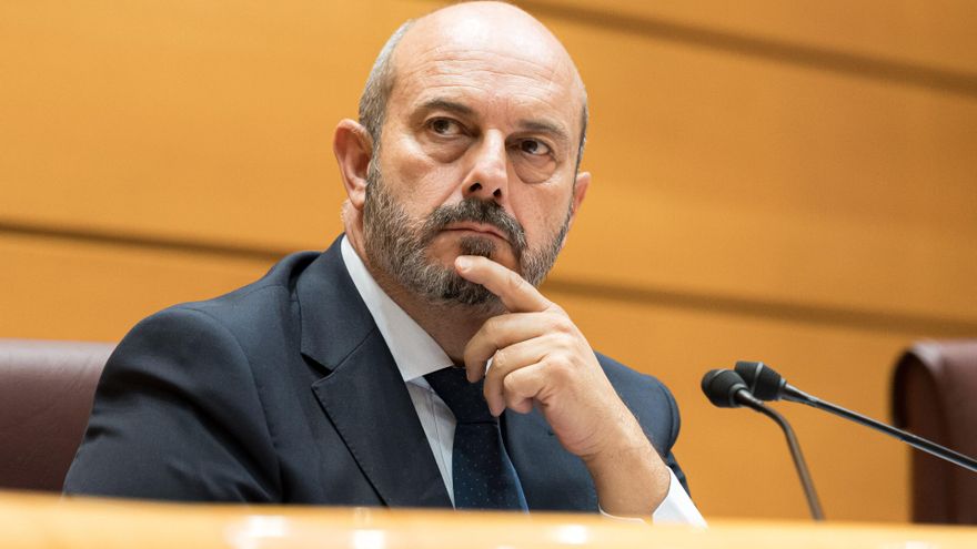 Archivo - El presidente del Senado, Pedro Rollán, durante la sesión plenaria del Senado, a 19 de noviembre de 2024, en Madrid (España).