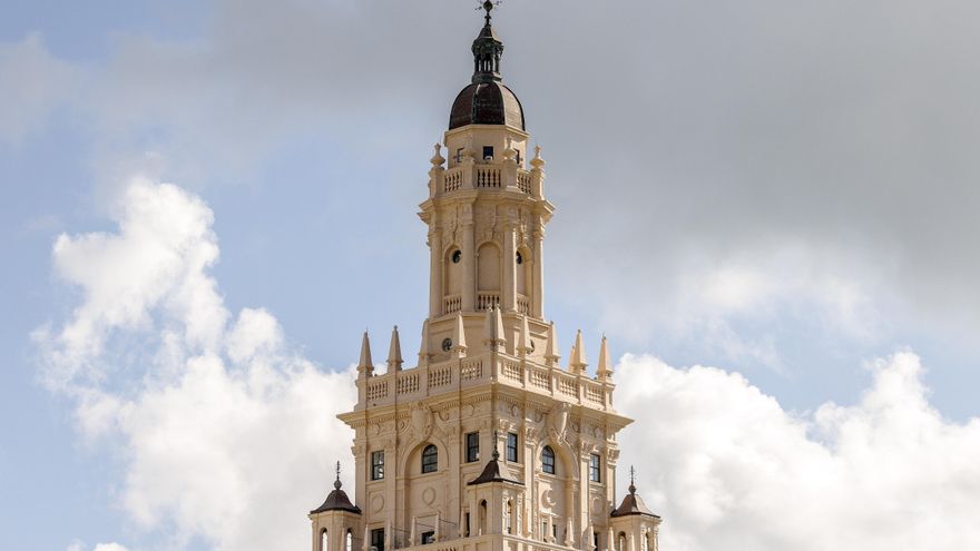 La Torre de la Libertad de Miami reabre con un homenaje a quienes hallaron refugio en EEUU