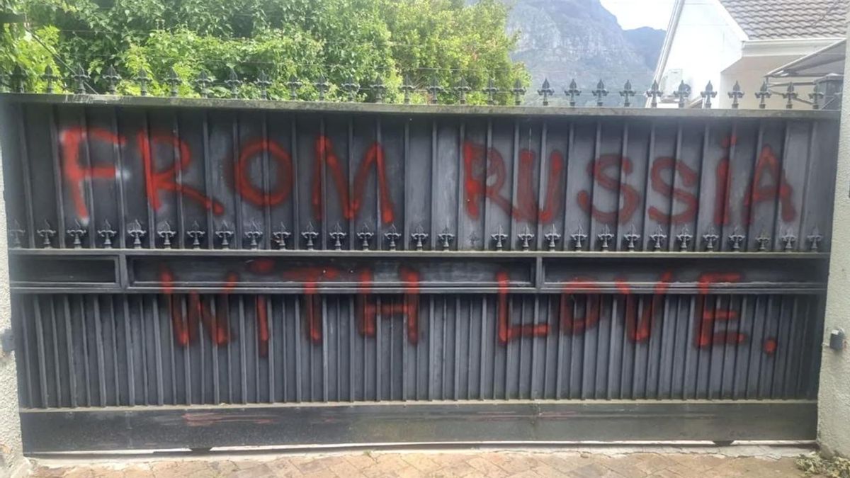 Algunos de los empleados que han testificado han recibido amenazas de la mafia rusa en su domicilio.