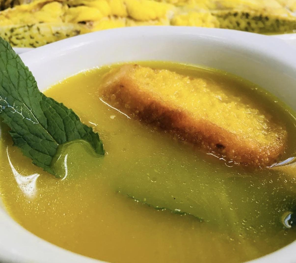 Caldo de pescado.