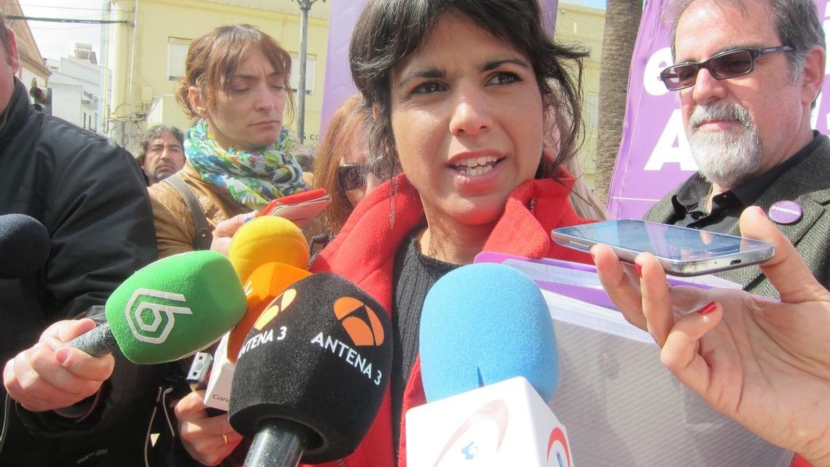 Teresa Rodríguez ve "mala intención" en que Susana Díaz "meta en la misma bolsa" a PP y Podemos
