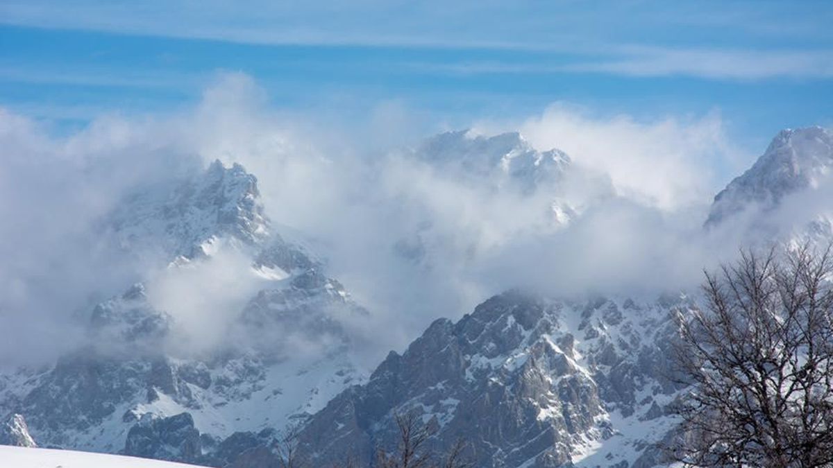 La Aemet activa avisos por nieve y viento muy fuerte en las montañas de la cordillera cantábrica de León