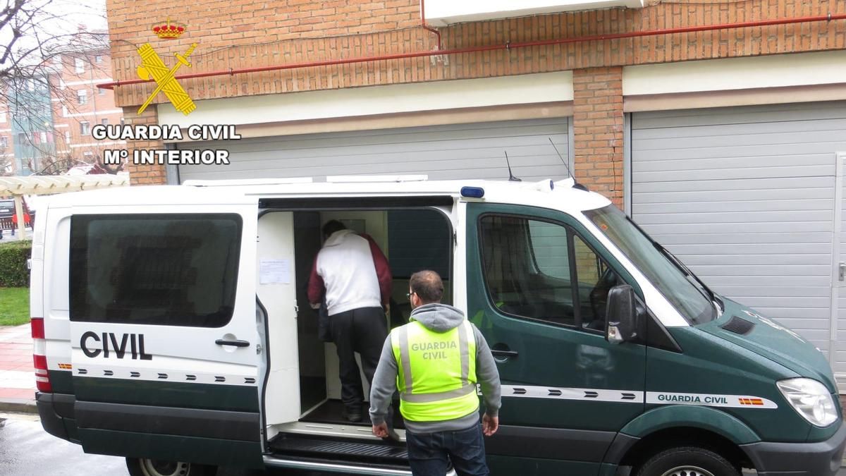 Furgón de la Guardia Civil, en una imagen de archivo.