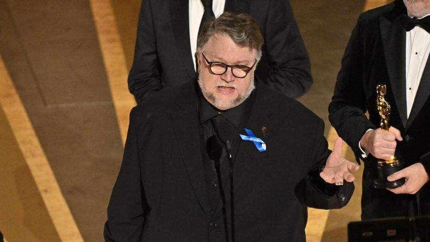 Guillermo del Toro, con el Oscar a Mejor película de animación por 'Pinocho'