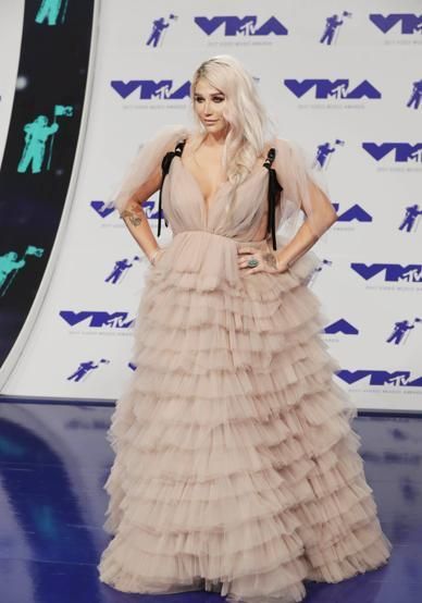 Kesha en los MTV VMA's 2017
