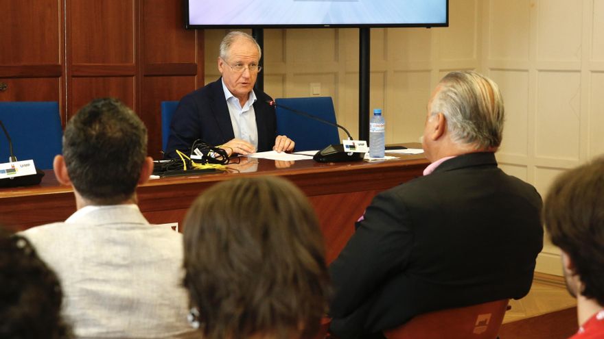 Eduardo Arasti en la UIMP.