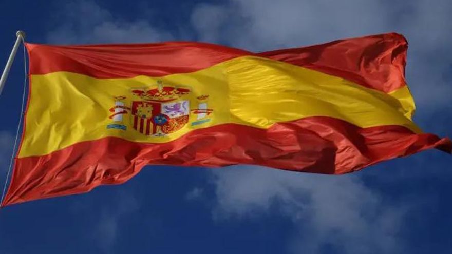 PP y Vox gastarán fondos públicos en una bandera de España de 30 metros en Talavera: el PSOE dice que hay otras "prioridades"