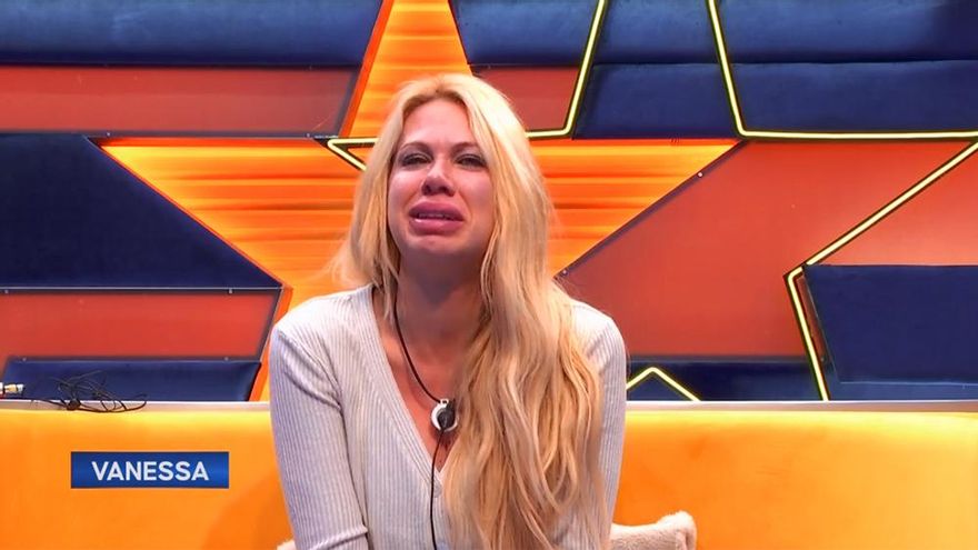 Vanessa pide salir de 'GH Dúo' tras 'repetir' una fuerte bronca con Javier: "Activa el protocolo, me voy"