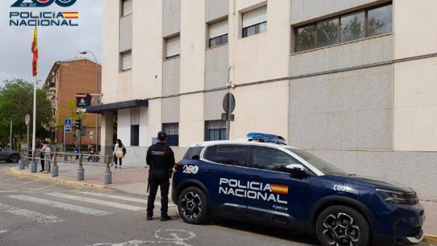 Detenido en Ciudad Real por tratar de ahorcar a su perro: intentó huir de la Policía cuando le descubrieron