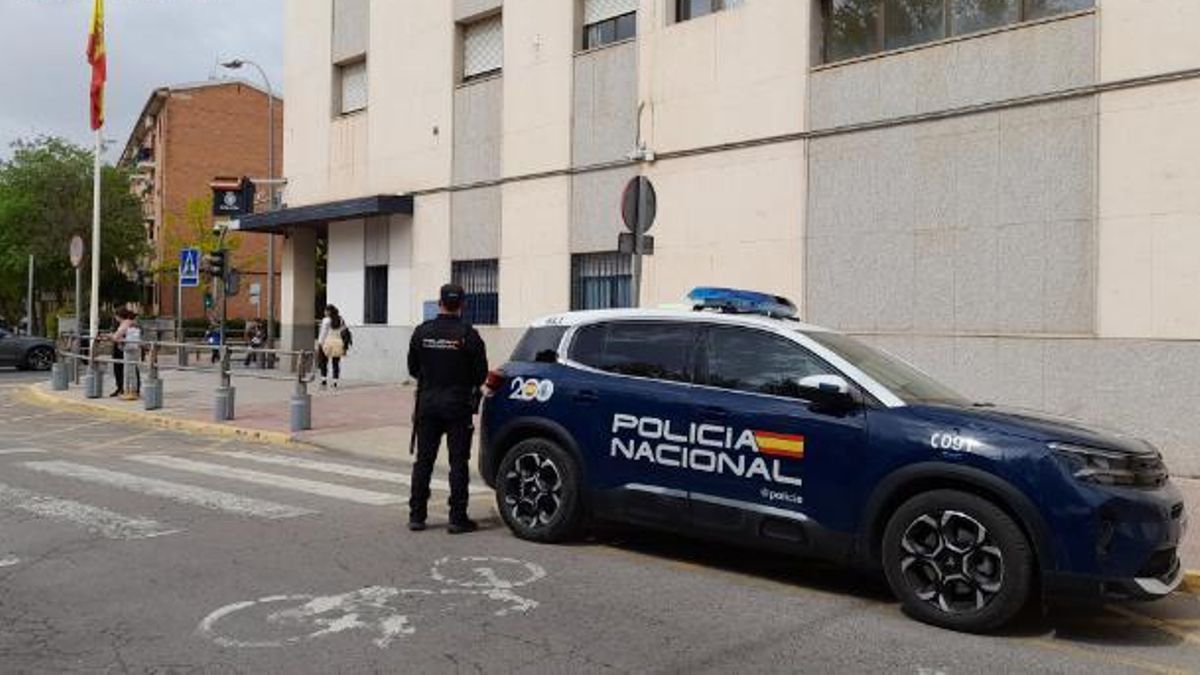 Detenido en Ciudad Real por tratar de ahorcar a su perro: intentó huir de la Policía cuando le descubrieron