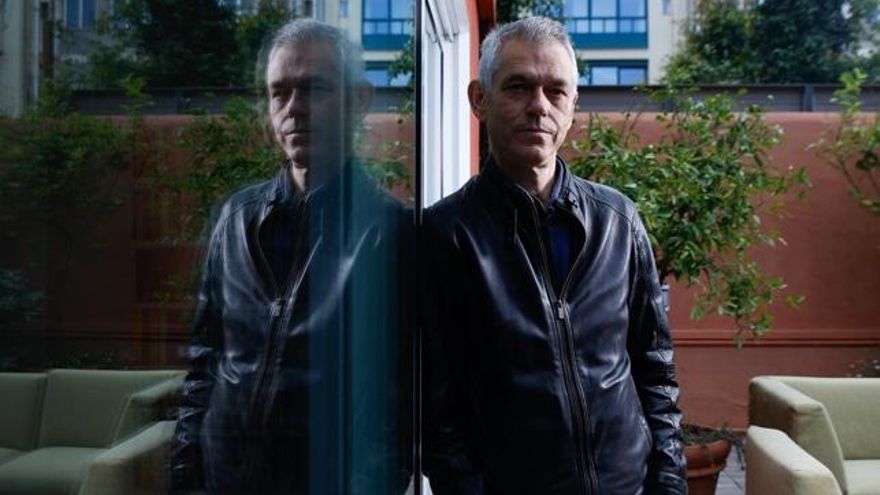 Lluís Calvo: "La democracia no es votar cada cuatro años para desentenderse como quien delega en un gestor"