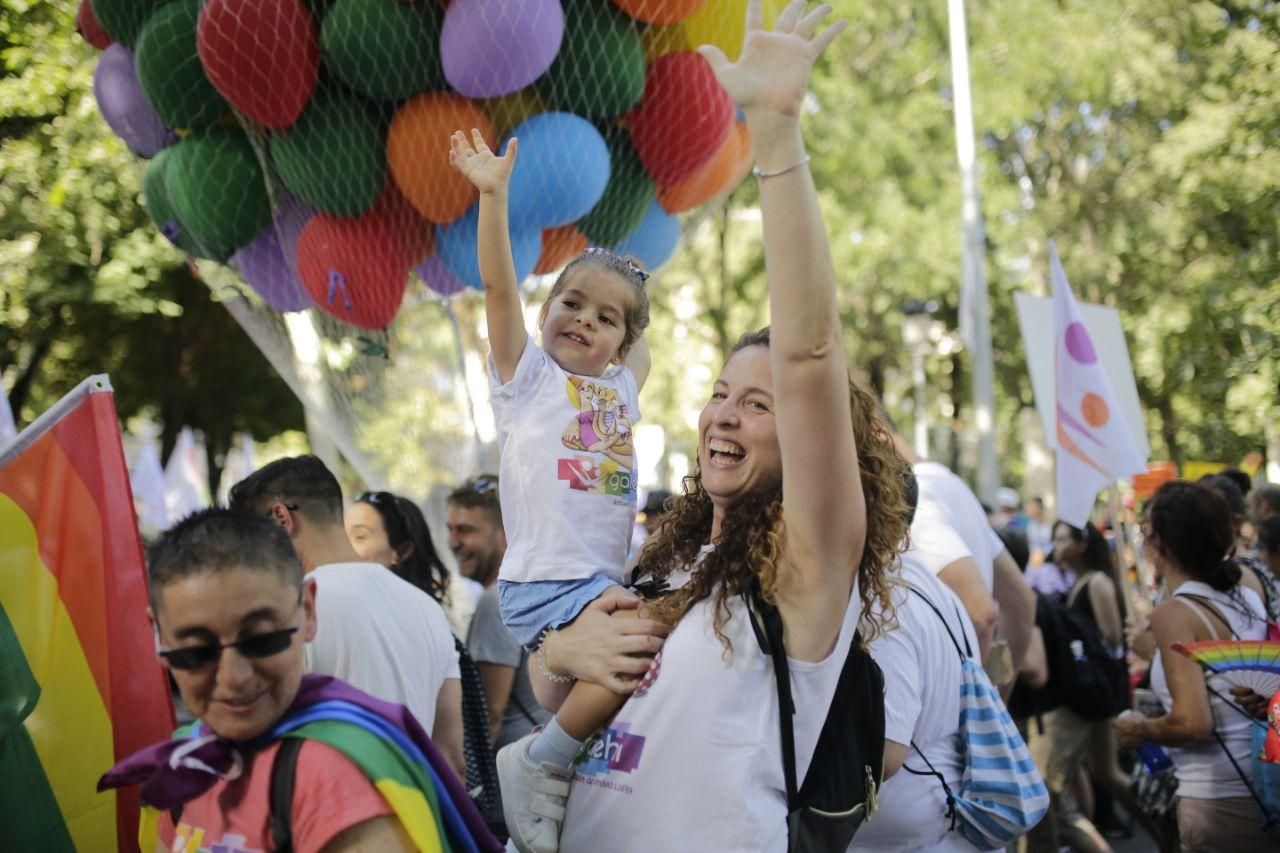 Personas de todas las edades han participado en la marcha del Orgullo en Madrid.