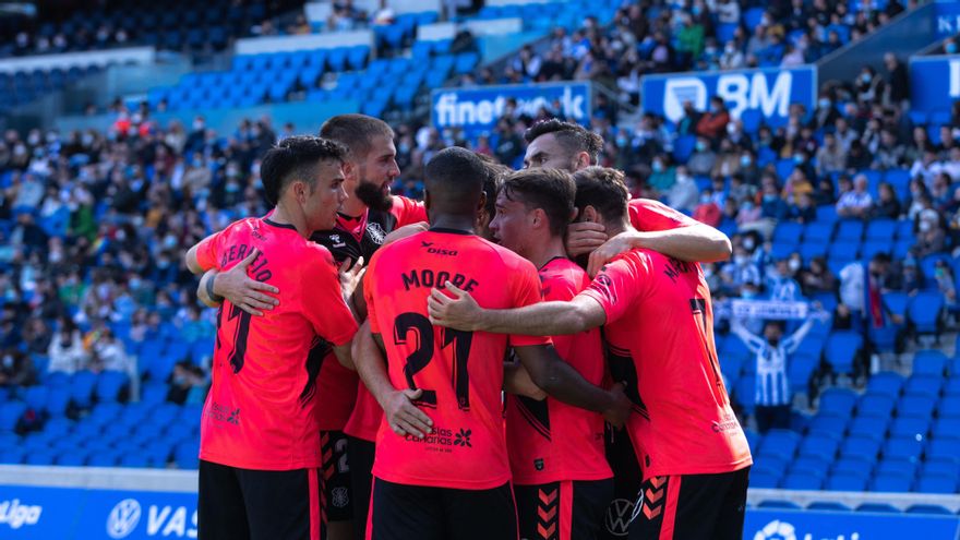 Elady se aparece con un gol sanador y da la victoria al Tenerife en Anoeta