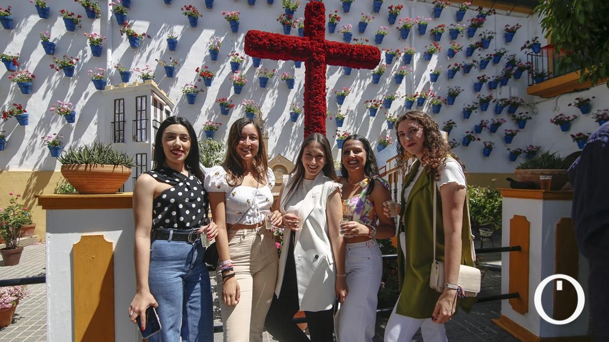 Primer premio en Zonas Modernas Cruz Asociación Vecinos Cañero Nuevo