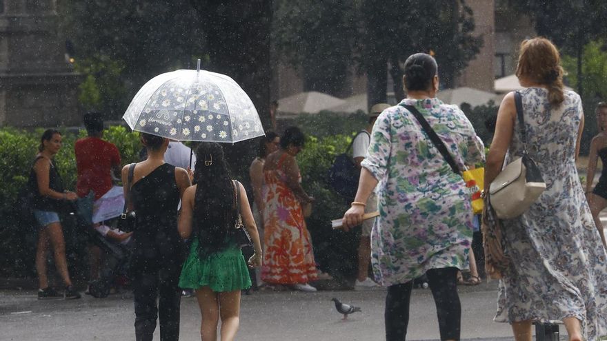 España despide la ola de calor y encara un tiempo más suave