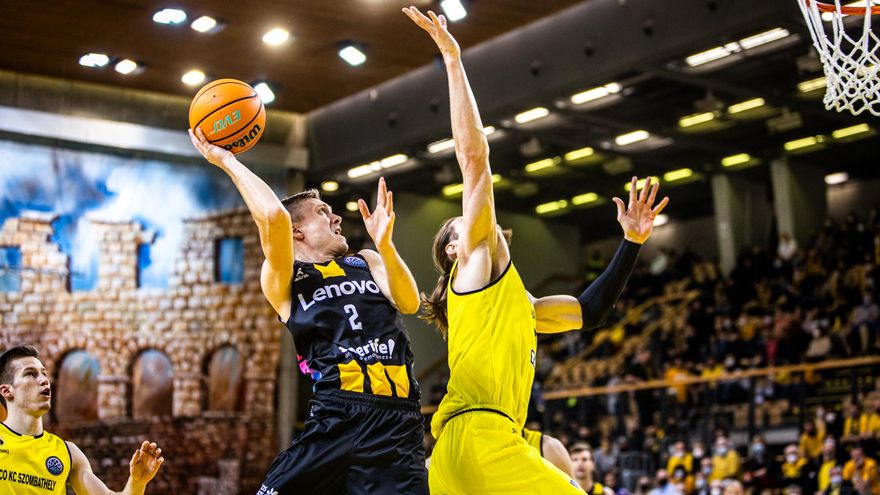 Valiosa victoria del Lenovo Tenerife en Hungría