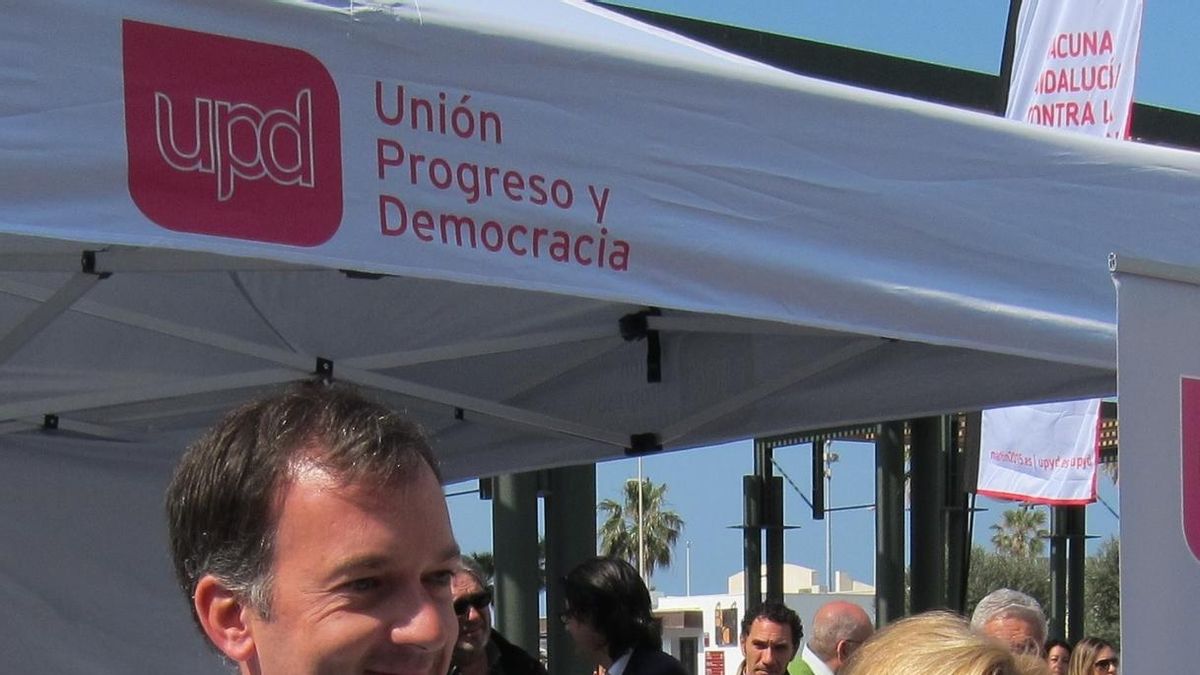 Rosa Díez: "Las encuestas nos sacan de las instituciones, los ciudadanos nos meterán en el Parlamento"
