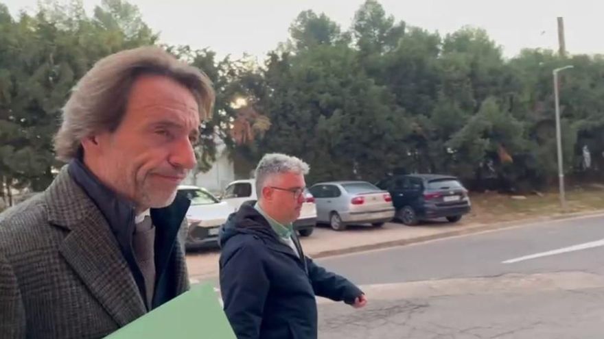 José Manuel Cuenca entrando al juzgado de Catarroja