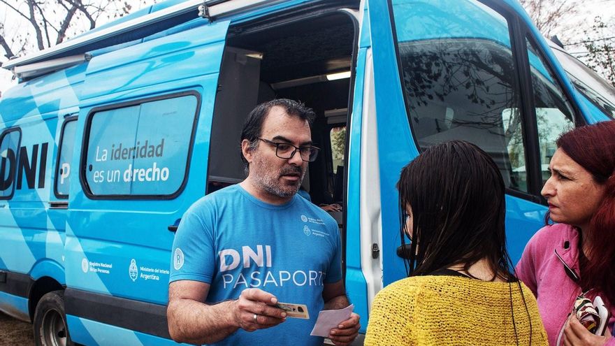 Subieron las tarifas para obtener DNI y Pasaporte y van desde los $3.000 hasta los $125.000