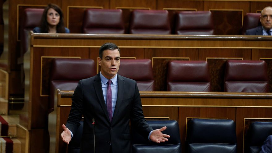 Archivo - El presidente del Gobierno, Pedro Sánchez, en el Congreso, el 29 de abril de 2020