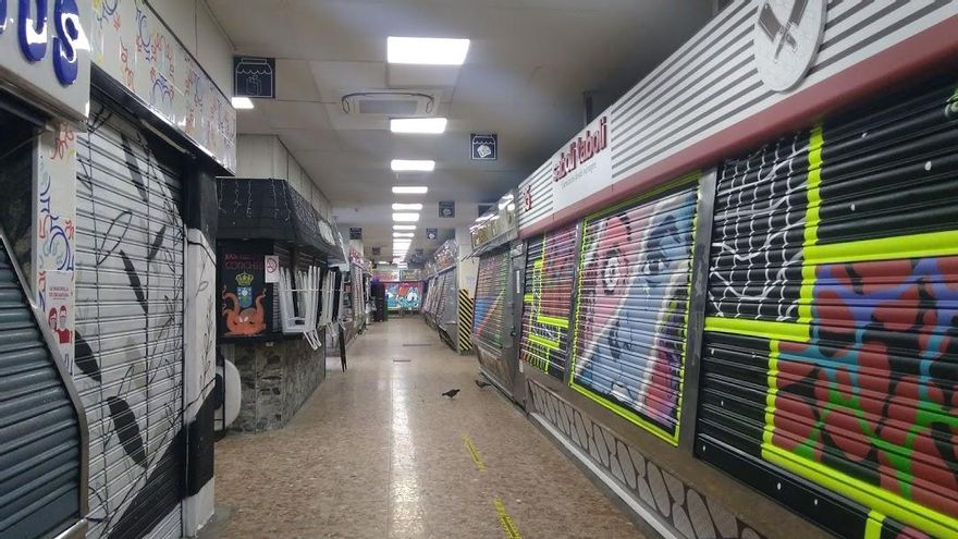 Calles del Mercado de los Mostenses con las pinturas de Pinta Malasaña
