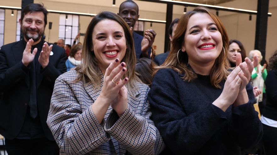 La ministra de Igualdad, Irene Montero (i), y la secretaria de Estado de Igualdad, Ángela Rodríguez 'Pam' (d).