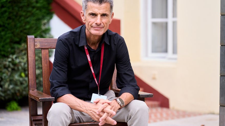 Pedro Olalla, escritor: "Lo de Gaza no es sólo un genocidio, es la muerte de nuestra credibilidad como seres civilizados"