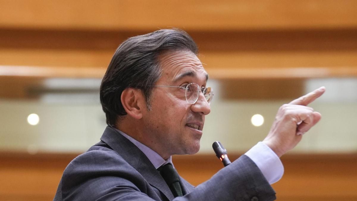 Albares dice que España rechazó acudir a las reuniones para desbloquear Ormuz porque apuesta por la "desescalada"