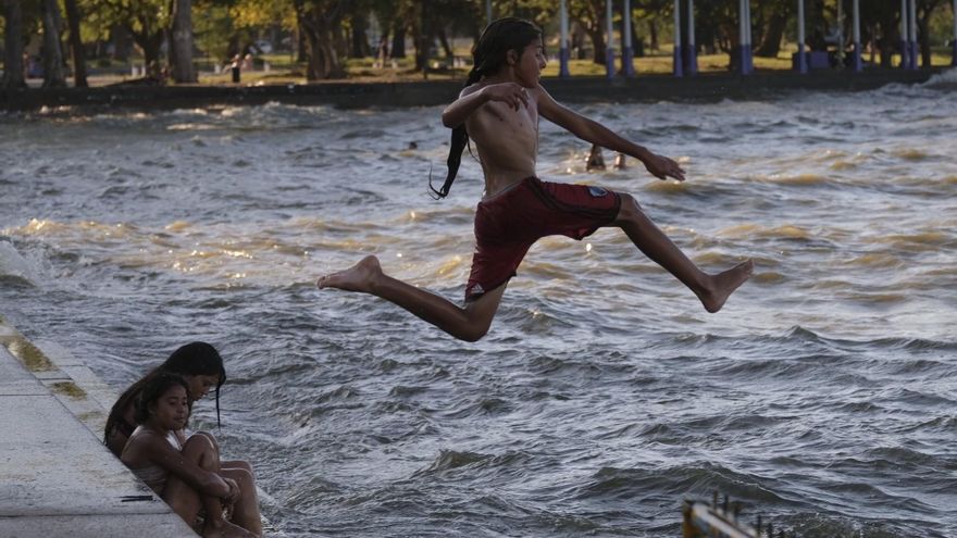 "Experimentamos las olas de calor más frescas del resto de nuestras vidas", advierten científicos