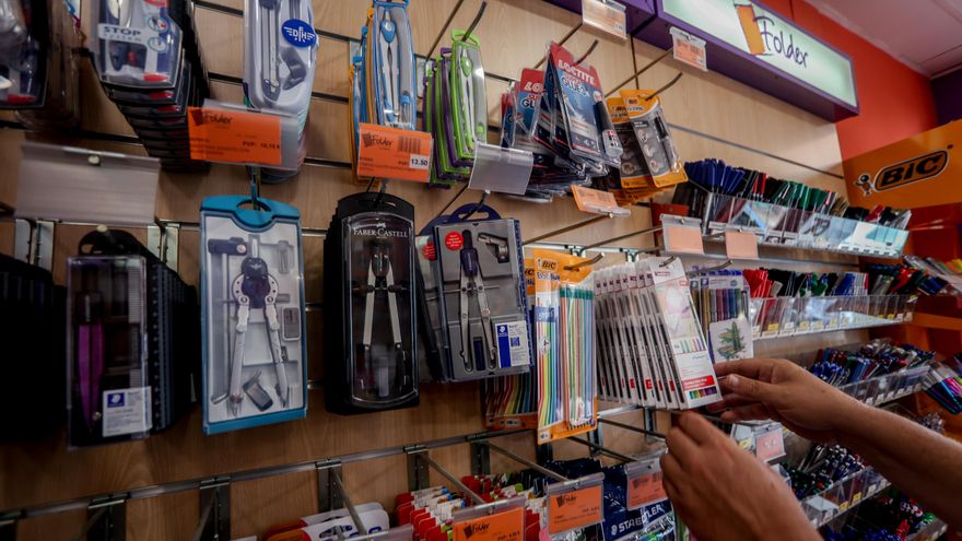 UGT, SIEP y CSIF avisan del "caos" en el inicio del próximo curso escolar en Cantabria