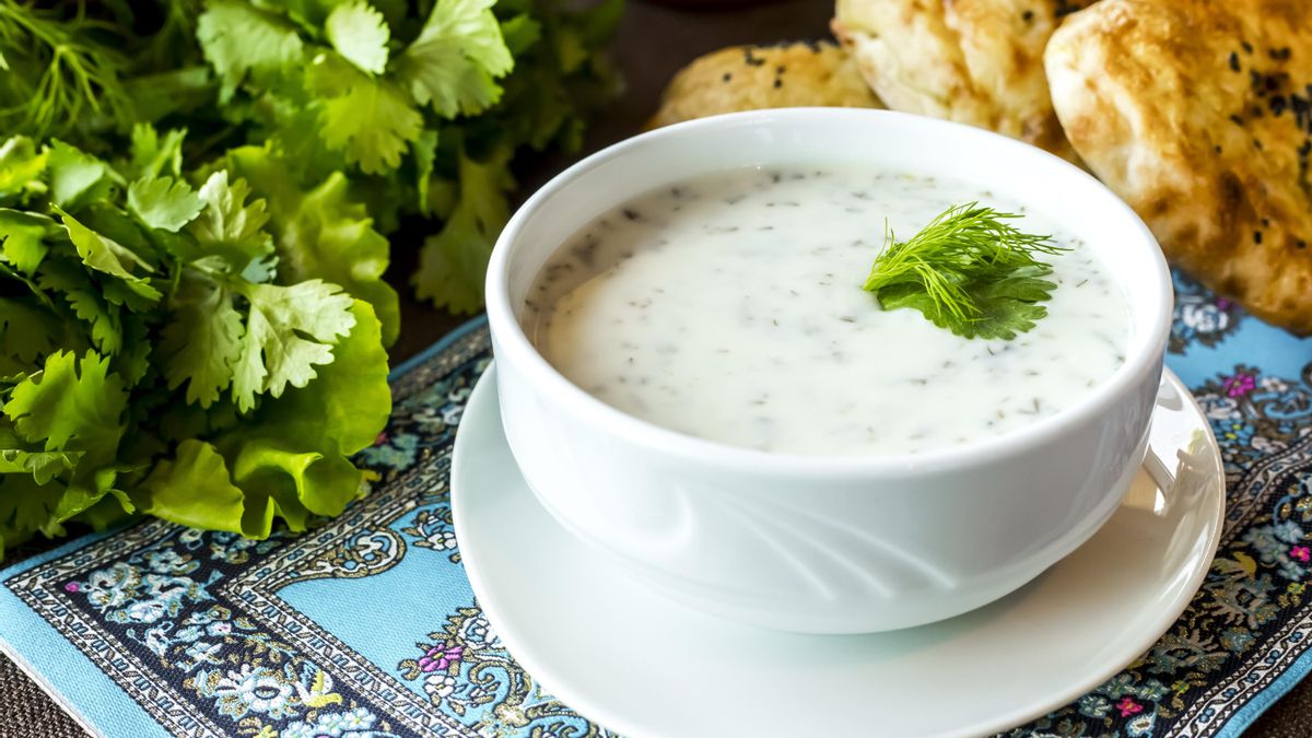 Laban: la versión árabe de yogur que puedes disfrutar en estas tres sorprendentes y refrescantes recetas