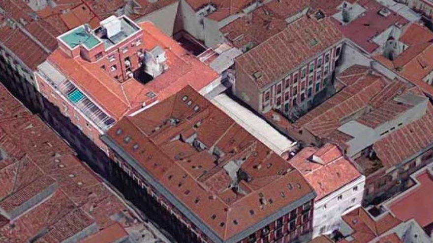 PP y Vox autorizan con polémica el derribo de una iglesia para levantar un hotel en el barrio de las Letras