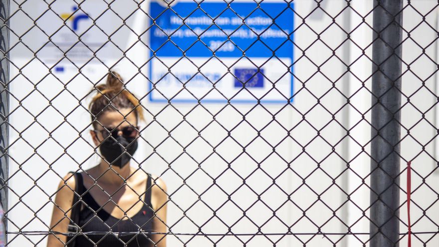 La eurodiputada Sira Rego critica la política de bloqueo a migrantes en Grecia