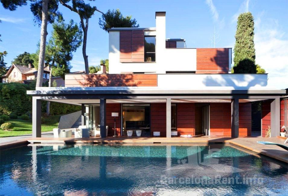 Jardín y piscina del 'Palacete de Pedralbes' / barcelonarent.info