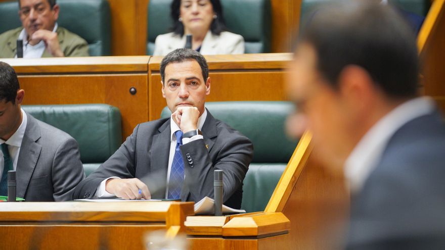 Pradales ofrece "mil medidas", devolver el "orgullo" de ir a Osakidetza y un nuevo Estatuto que reconozca la nación vasca